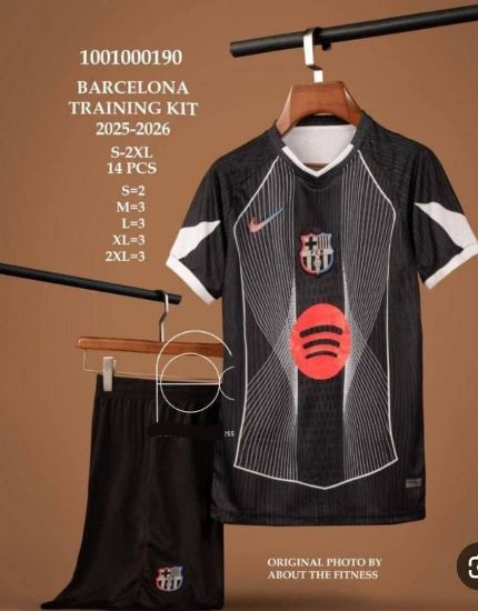 تصویر  کیت بارسلونا مشکی 