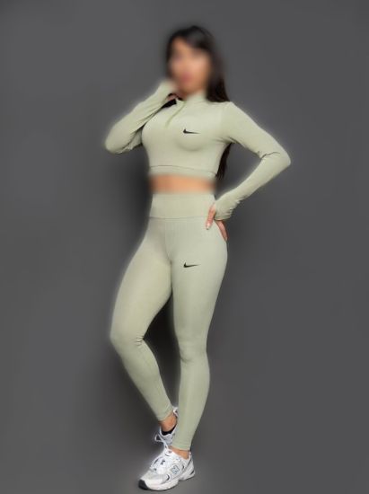 تصویر  نیم زیپ لگ زنانه کارول 