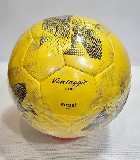 تصویر  توپ فوتسال اورجینال مولتن vantaggio 3200